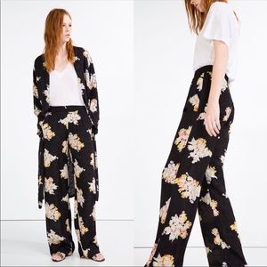 ZARA trafulac floral palazzo pants silk flowy XS